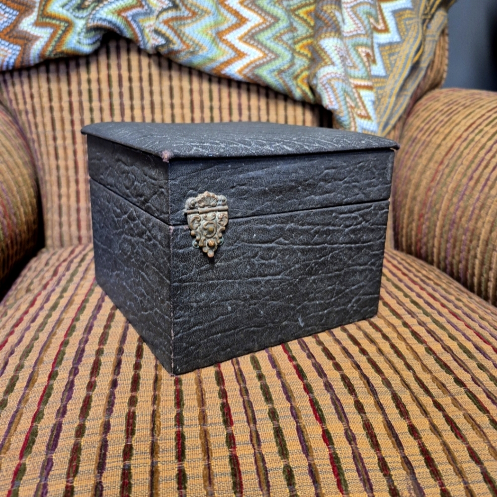 The Mirror Box